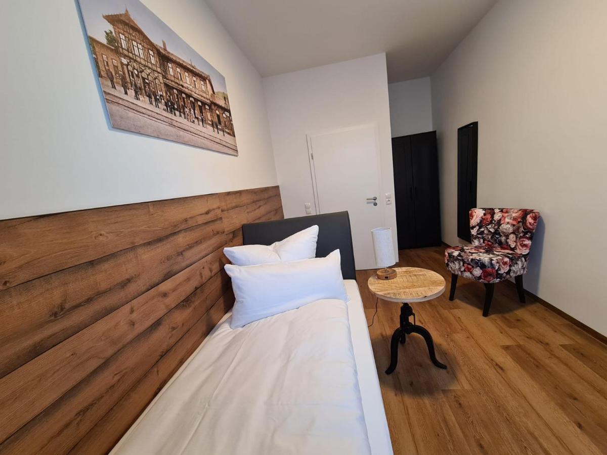Hotel Gleis 3Viertel Ена Экстерьер фото