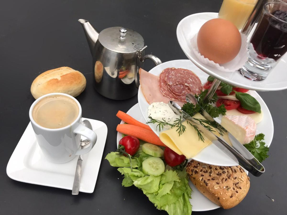 Hotel Gleis 3Viertel Ена Экстерьер фото