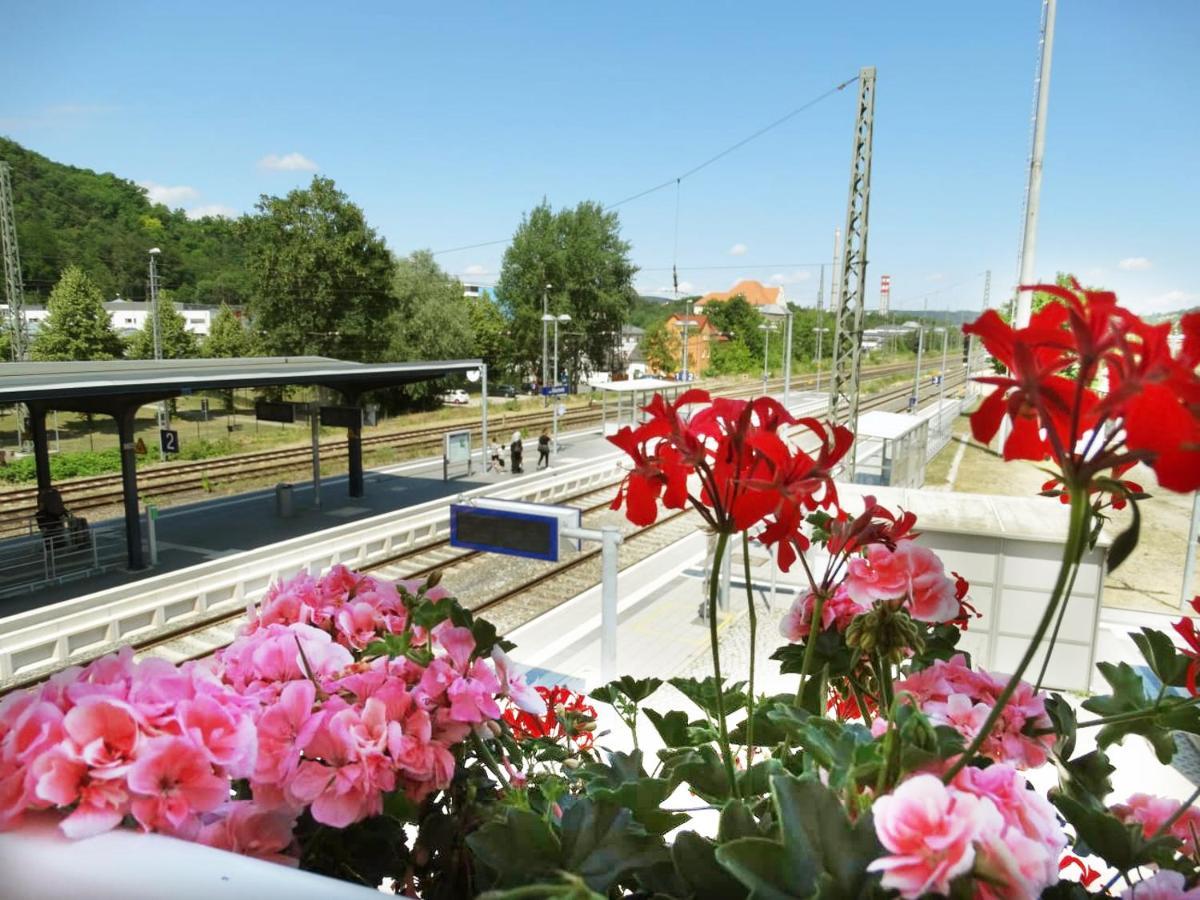 Hotel Gleis 3Viertel Ена Экстерьер фото
